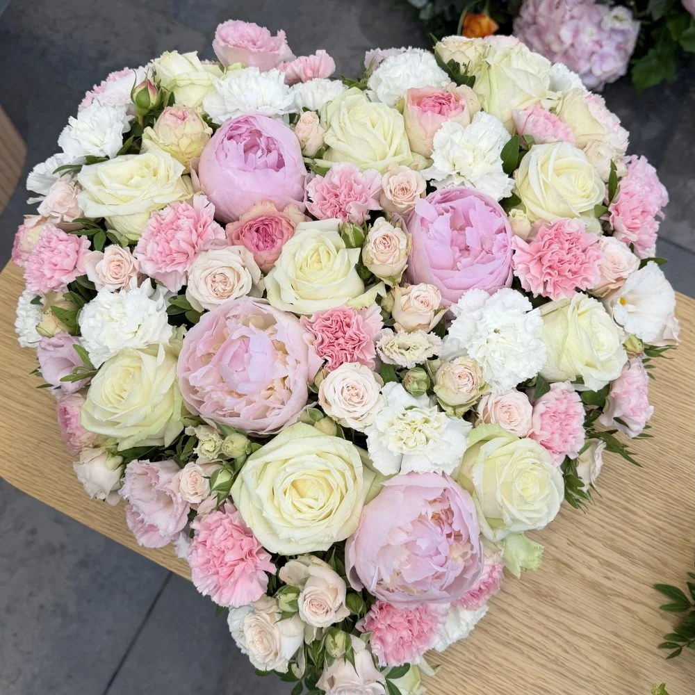 Cœur de souvenir, par Fleurs d’élégance, fleuriste à Caen