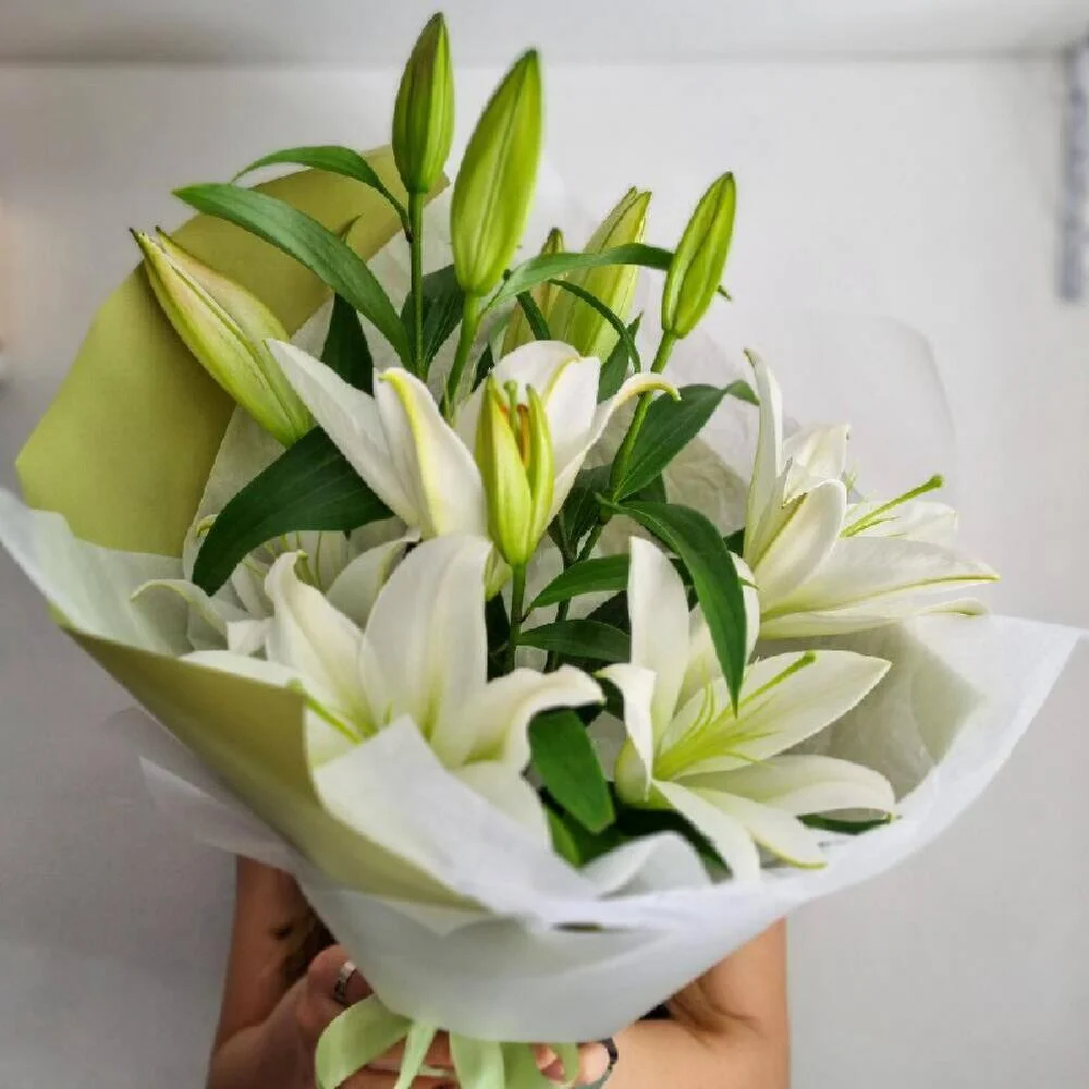 Bouquet de Lys, par Les fleurs de Célony, fleuriste à Aix-en-Provence