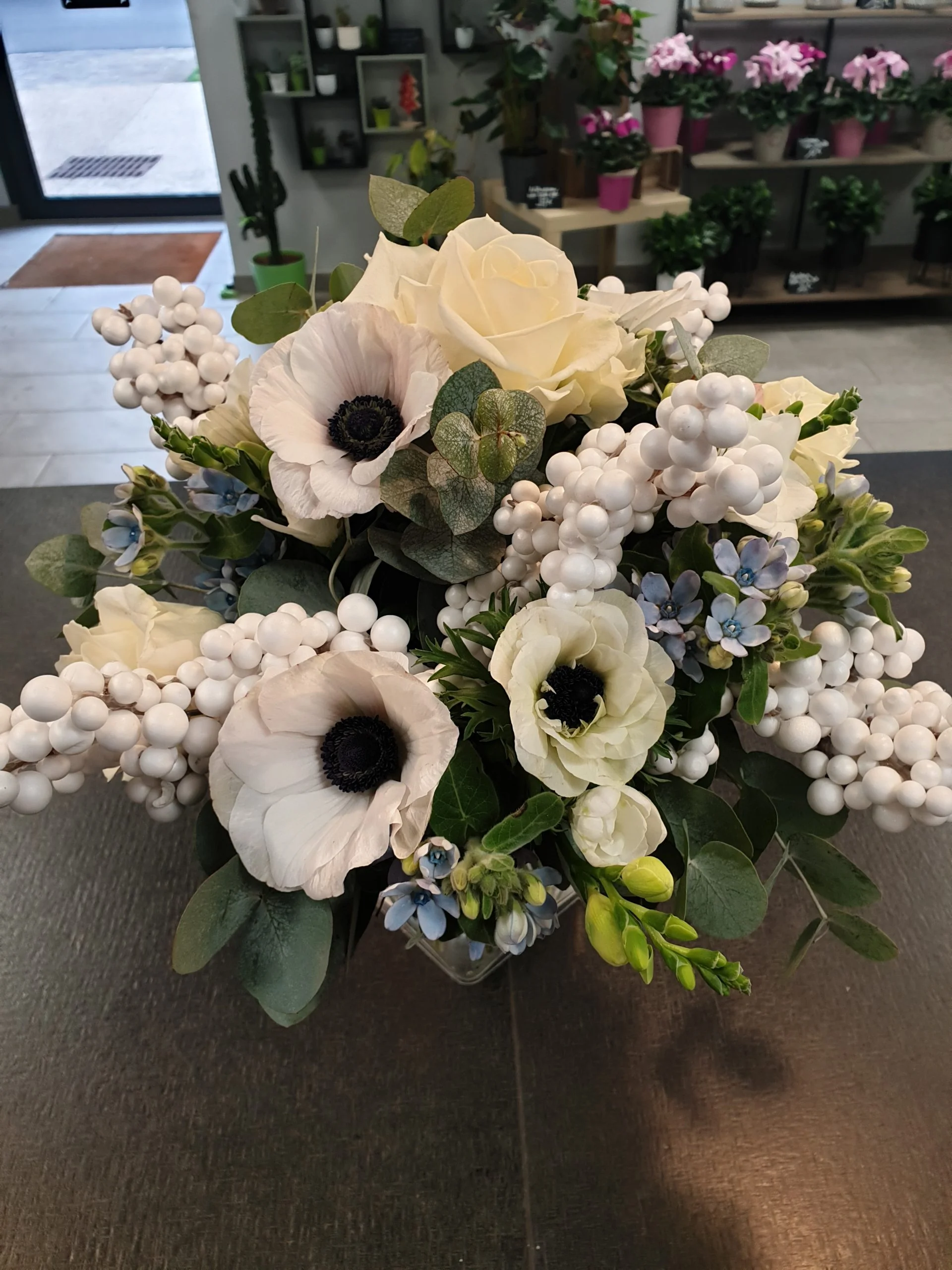 Bouquet d&rsquo;Anémones, par Un jour une fleur, fleuriste à Tigery