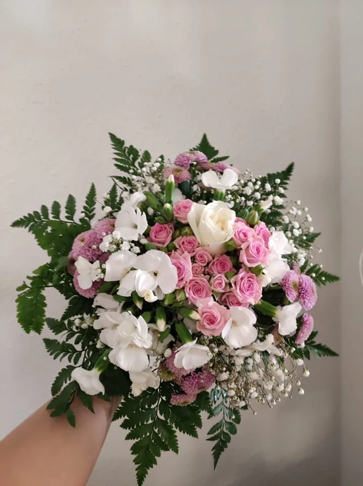 Bouquet Naissance, par La Petite Fougère Grosbliederstroff, fleuriste à Grosbliederstroff