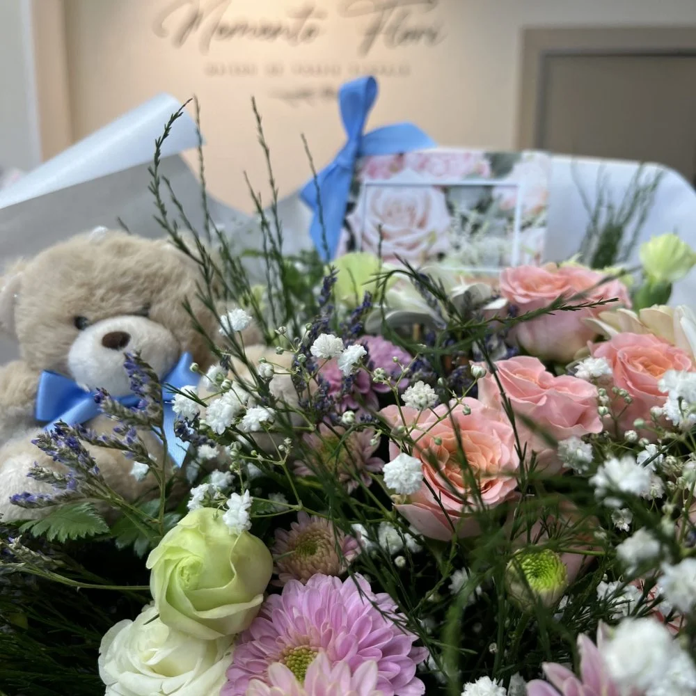 Bouquet Naissance, par Memento Flori, fleuriste à Le Tampon