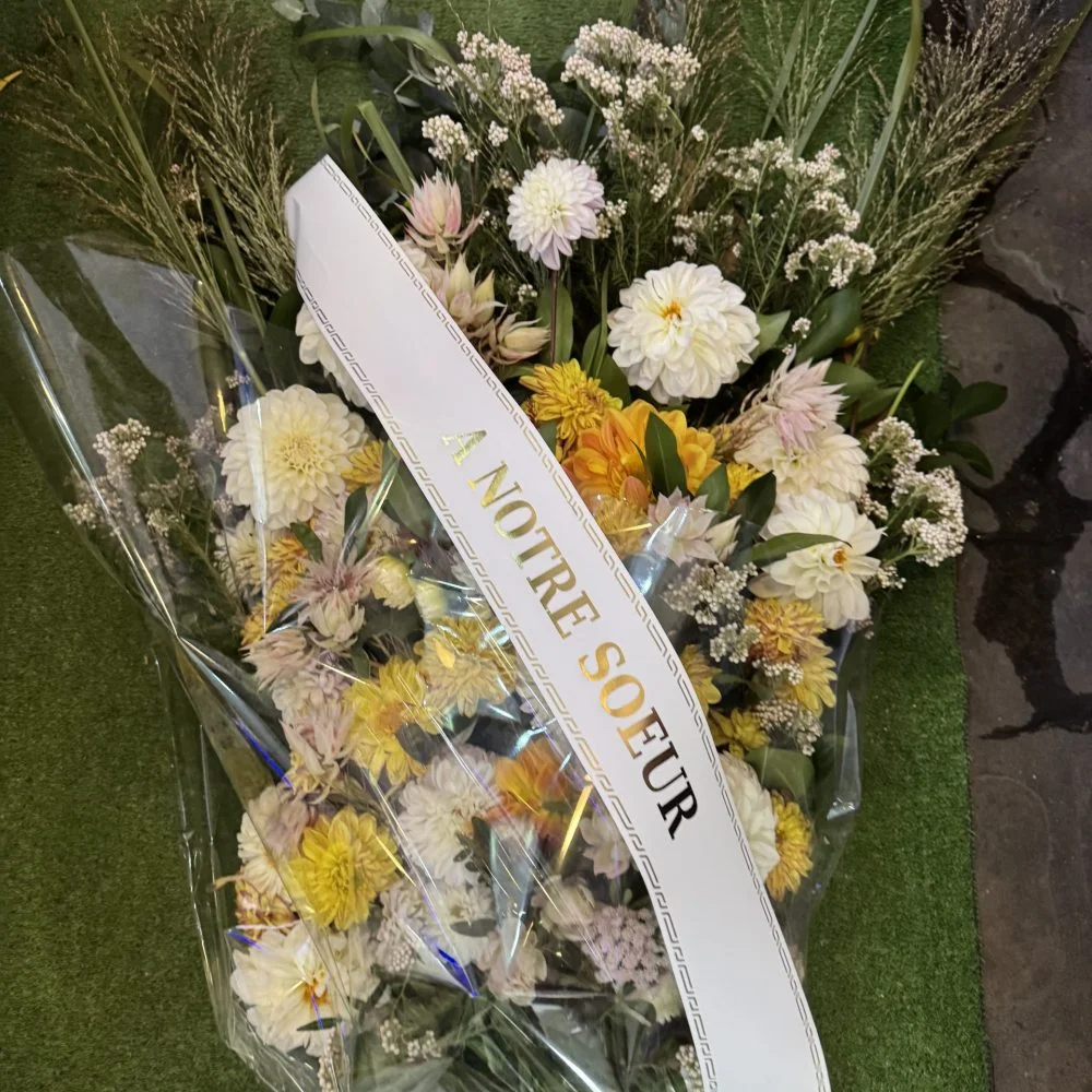 Bouquet de Deuil, par La Fleur de Saint Germain, fleuriste à Paris