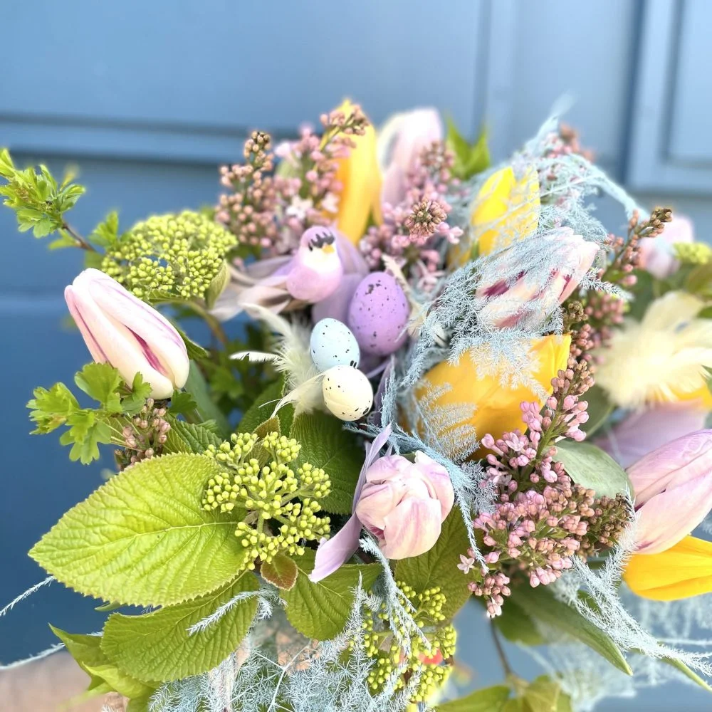 Bouquet de Pâques, par Atelier fleuri, fleuriste à Besançon