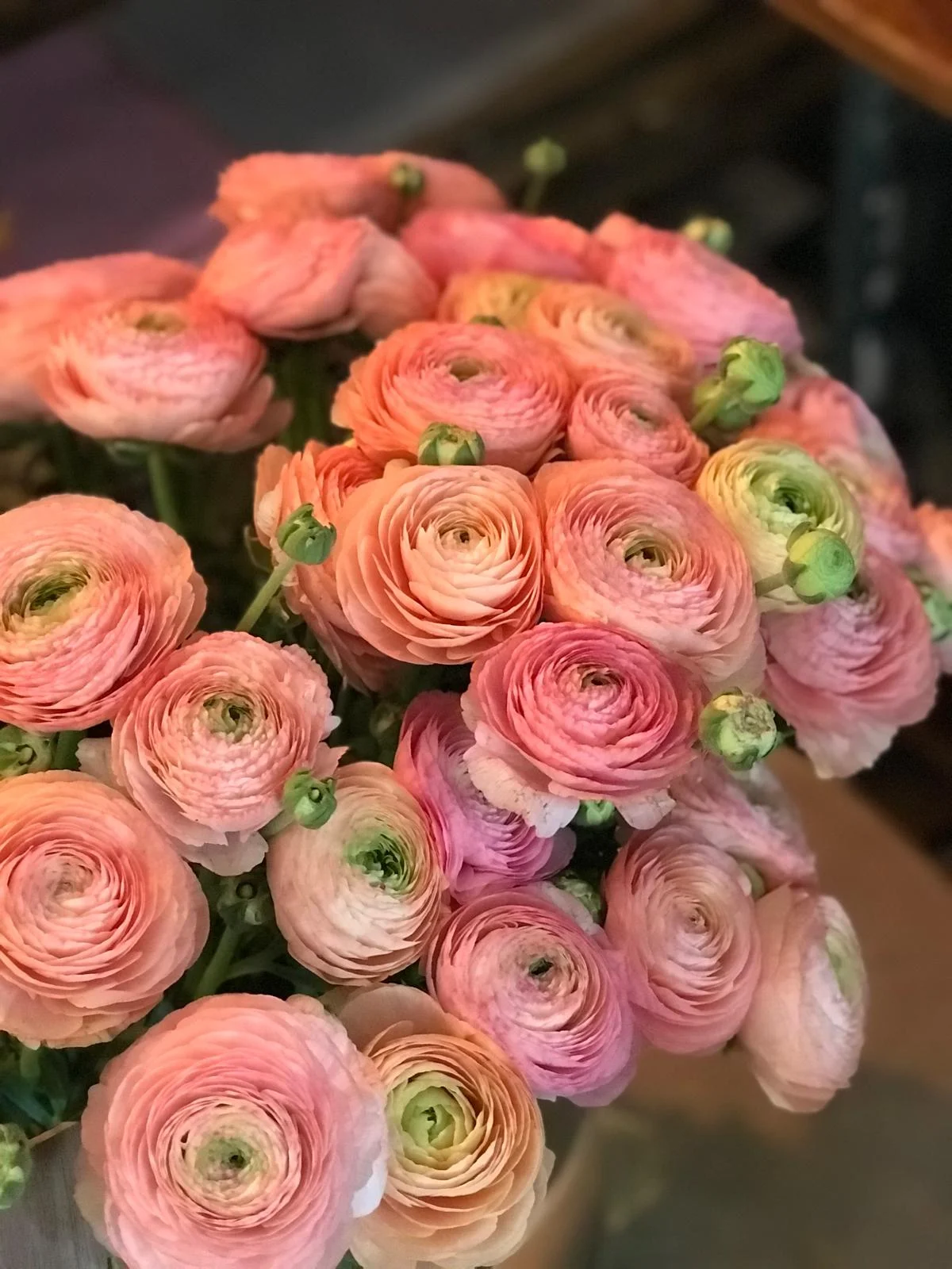Bouquet de Renoncules, par 15 Au Jardin, fleuriste à Bièvres