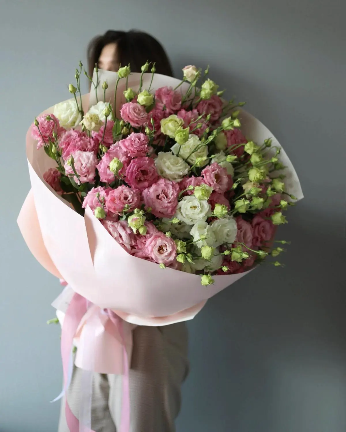 bouquet de lisianthus( couleur selon disponibilité), par Les fleurs de Célony, fleuriste à Aix-en-Provence