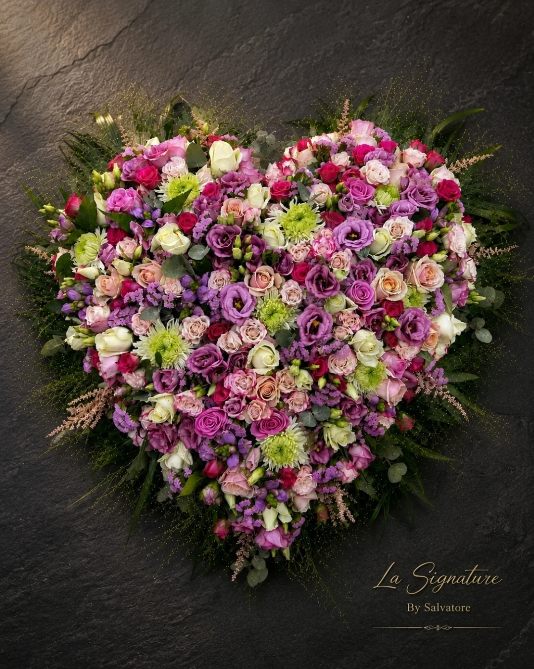 Cœur Mortuaire « Taile L », par La Signature Flowers, fleuriste à Anderlecht