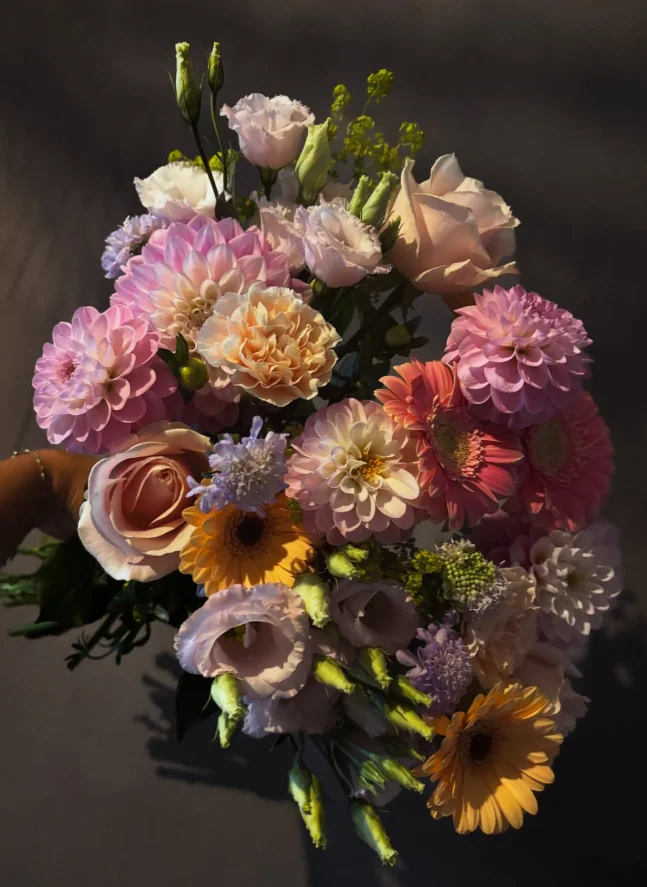 Bouquet de saison, par Lily Bloom by Mely, fleuriste à Flémalle-Haute