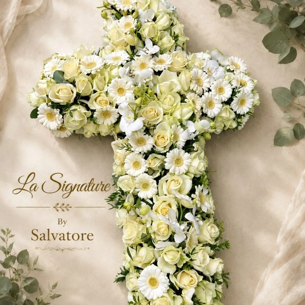 Croix Mortuaire, par La Signature Flowers, fleuriste à Anderlecht