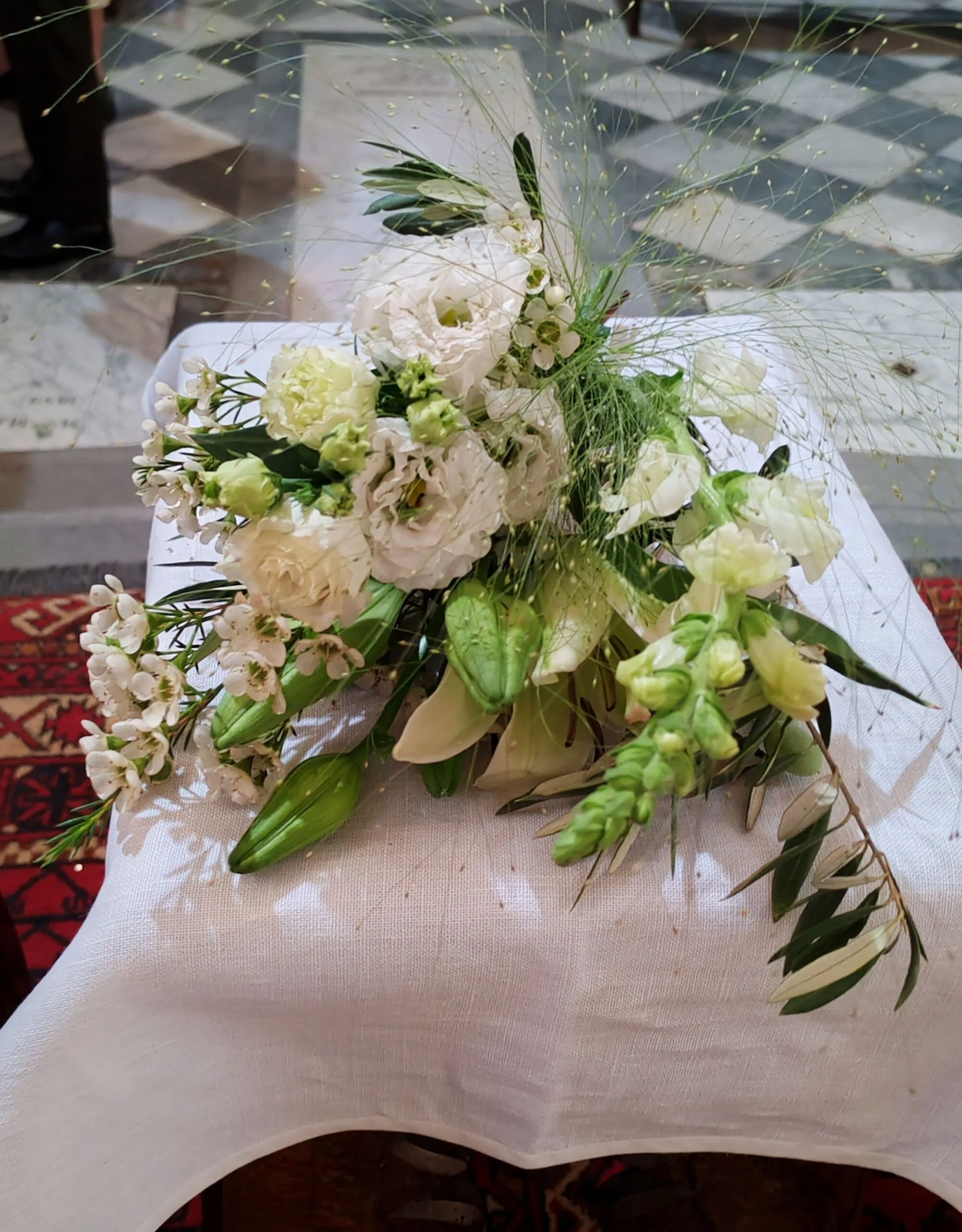 Bouquet à la Vierge, por Les Rêveries d'Elise - Atelier Floral, florista en Aix-en-Provence