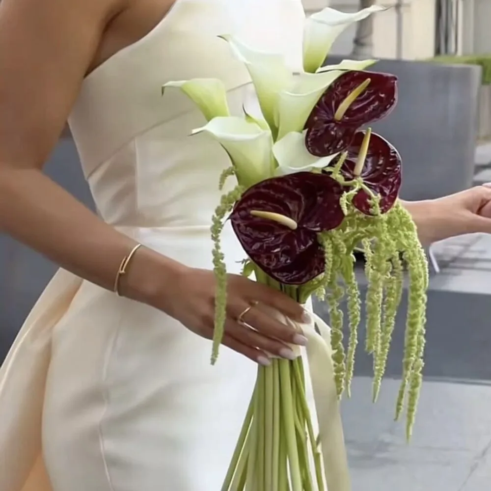 Anthurium Red Bride Bouquet - New Trend, par Betty Bloom Flowers, fleuriste à Schaerbeek