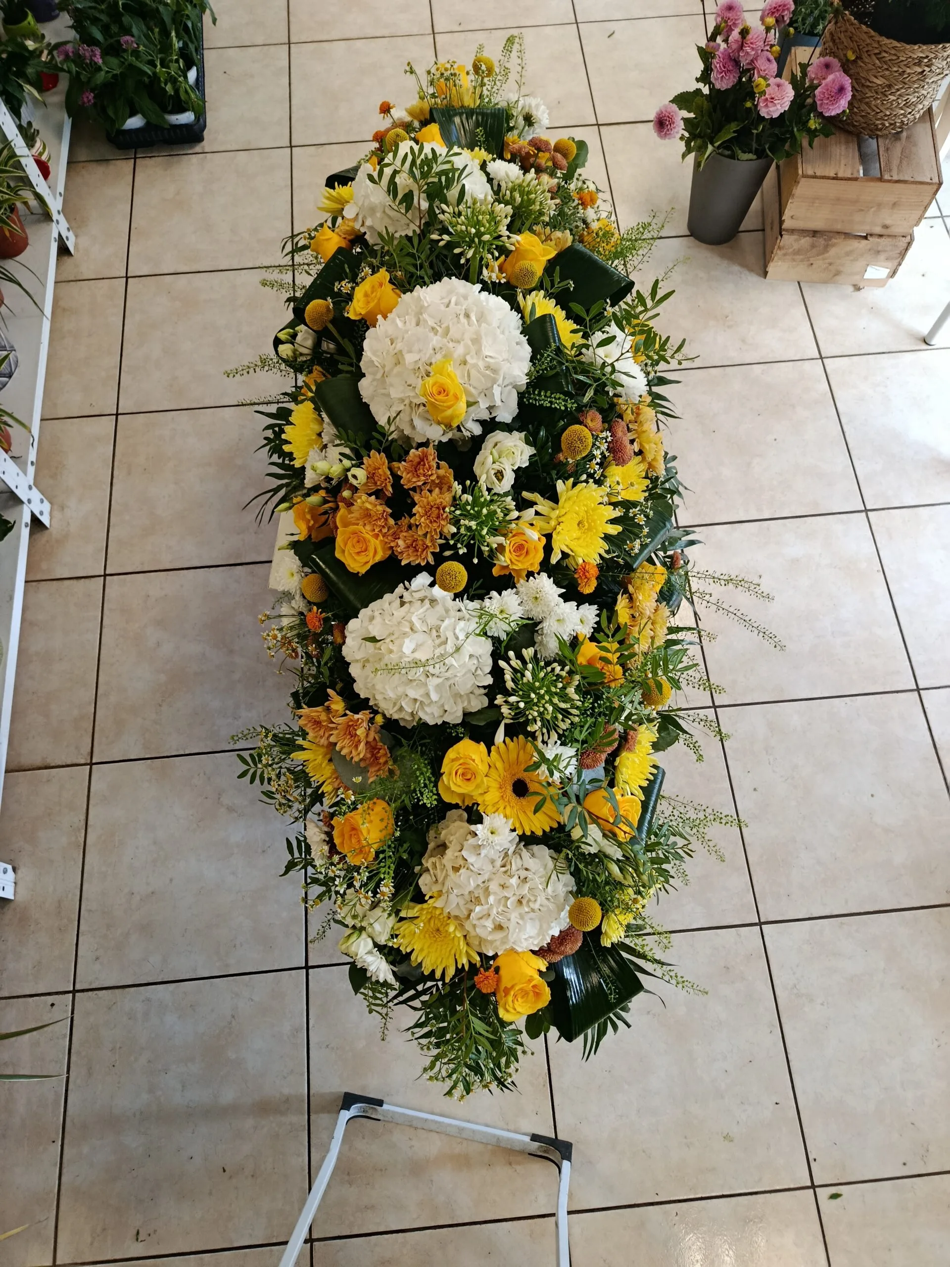 coussin ovale, par Frize Fleur, fleuriste à Lagny-sur-Marne