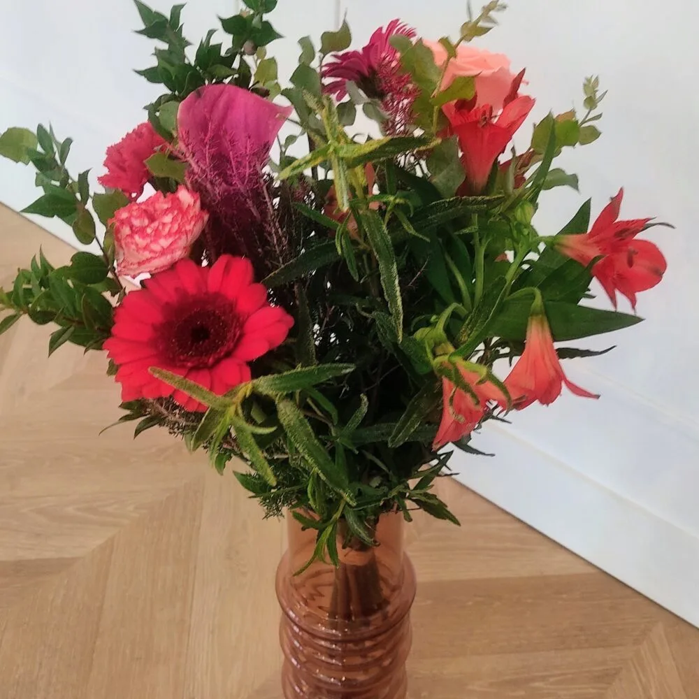 Feuilles et fleurs, par Rose, fleuriste à Pessac