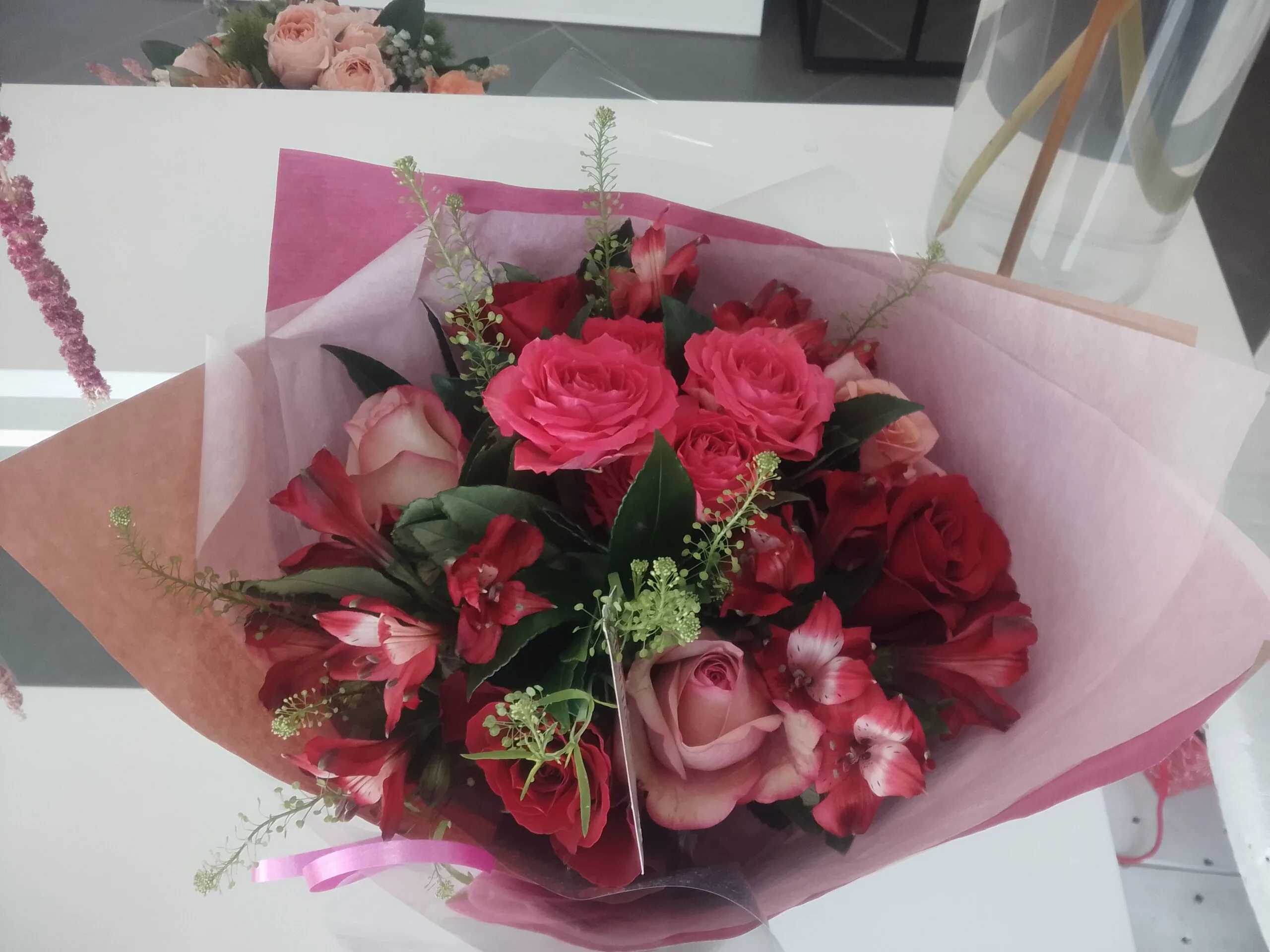 D’amour ou d’amitié, by Arum Flowers, florist at Saint-André
