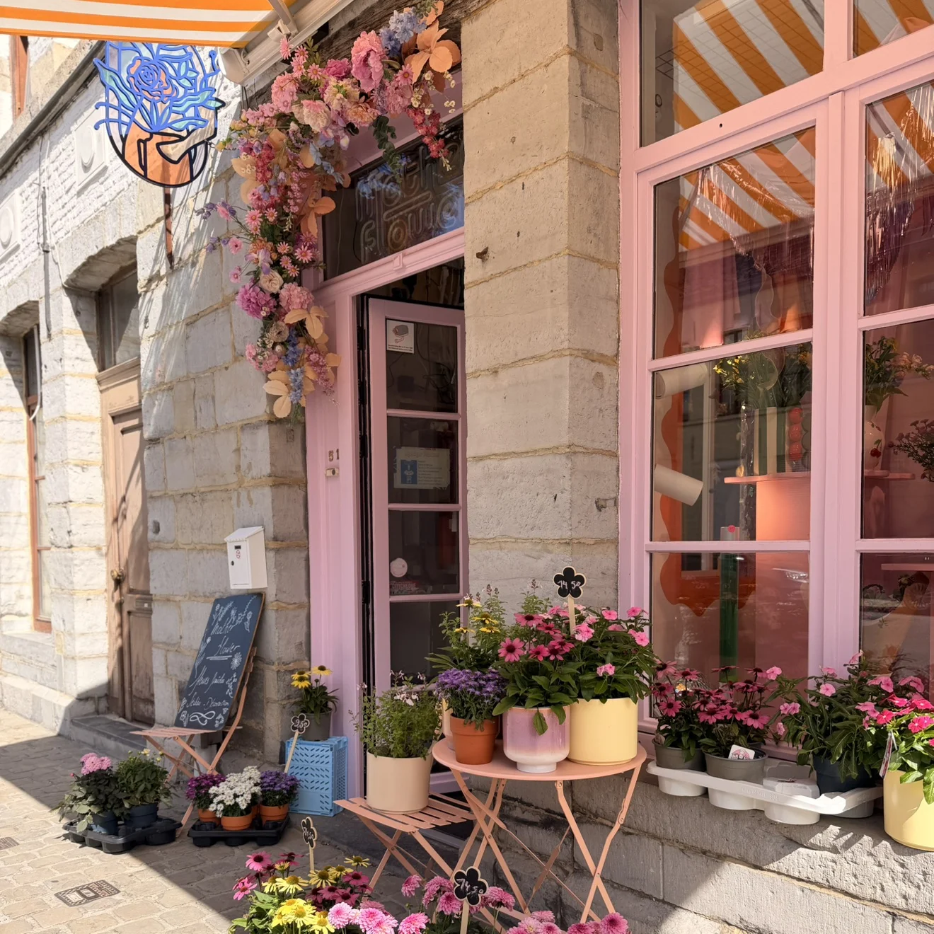Blumenlieferung in Tournai und Umgebung durch Mother Flower, einen handwerklich arbeitenden Floristen